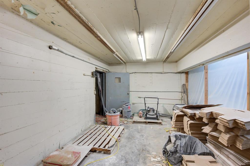 Howells Sub - Commercial Sale