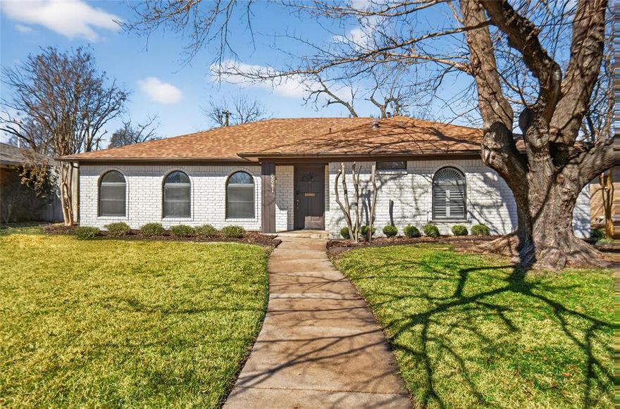 We’ve heard the feedback, and that’s exactly why we invested an additional $20,000 to make it right. The sellers took buyer concerns seriously and went the extra step to upgrade finishes throughout the home, address the electrical, install an entirely new gas line, and add updated lighting. The goal was simple: deliver a home that feels right the moment you walk in.
Welcome to 6841 Arboreal Drive, a beautifully updated North Dallas home offering instant equity and long term potential. With over $60,000 in total improvements and a recent appraisal at $650,000, this four bedroom, two and a half bath residence blends modern comfort with timeless charm. Inside, you’ll find new luxury vinyl plank flooring, fresh interior and exterior paint, and updated kitchen and bathrooms featuring granite countertops, a gas cooktop, and new luxury appliances. The spacious layout flows easily between living areas, making the home both inviting and truly move in ready.
Outside, a private fenced backyard shaded by mature trees offers the perfect setting for relaxing or entertaining, while the attached two car garage adds everyday convenience. Located in the quiet Merriman Manor neighborhood, just minutes from Lake Highlands, White Rock Lake, Lower Greenville, and major highways, this home represents a great opportunity to enjoy a great location while building lasting value.