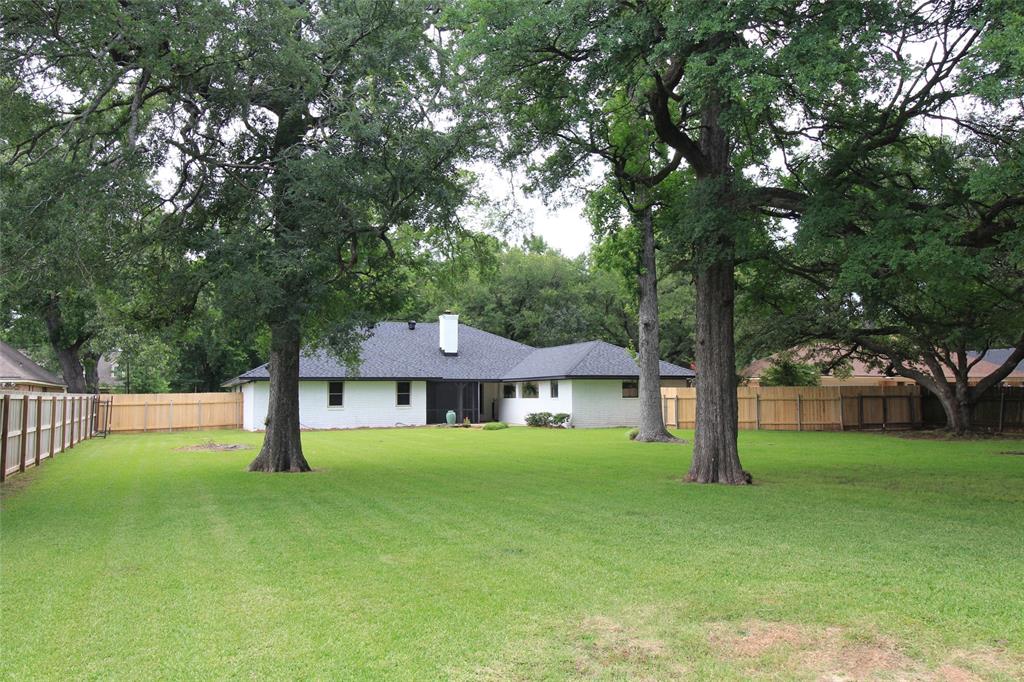 2004 Landau Lane