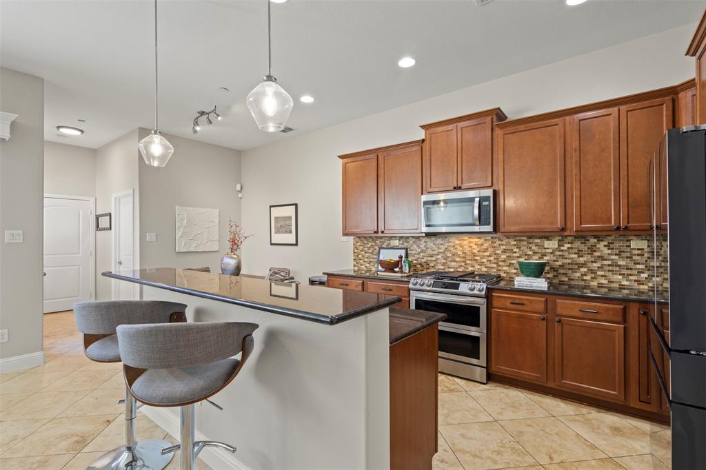 Pasquinellis Willow Crest Ph 4 - Residential