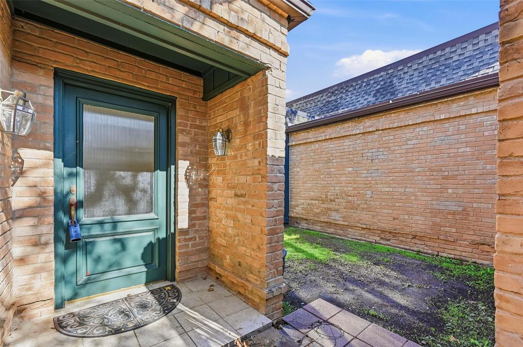 3213 Stonehenge Lane