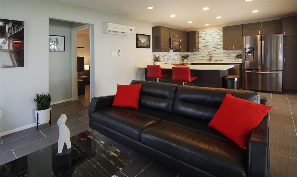 2121 E Lake Drive