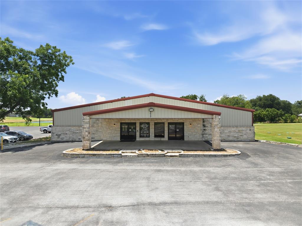2420 Bob White Drive