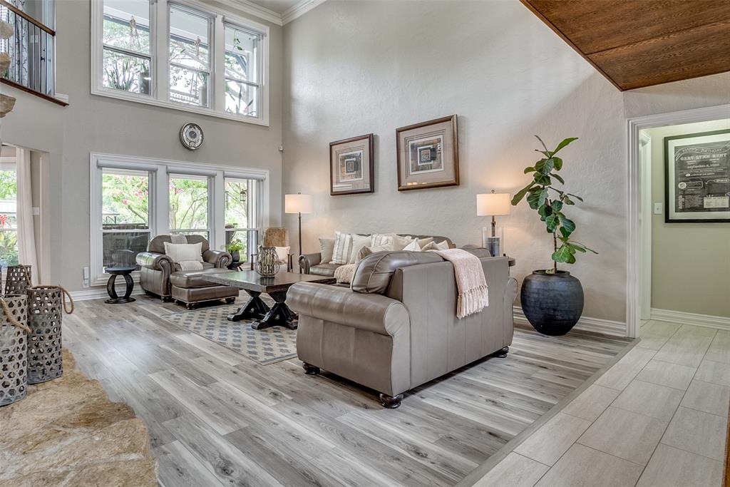 8521 Woodlake Circle