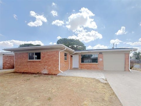 Photo of 4629 Versailles Drive, Midland, TX 79703 (MLS # 21403629)