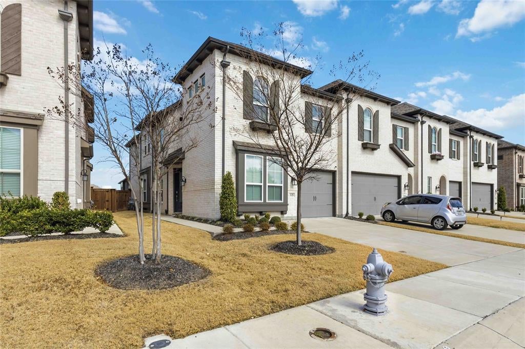 Photo of 1128 Queensdown Way, Forney, TX 75126 (MLS # 21343256)