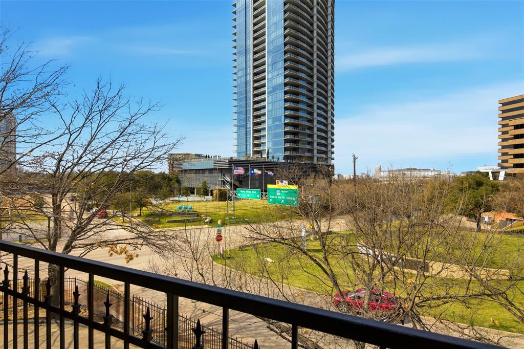 Topaz Twnhms Condo - Residential