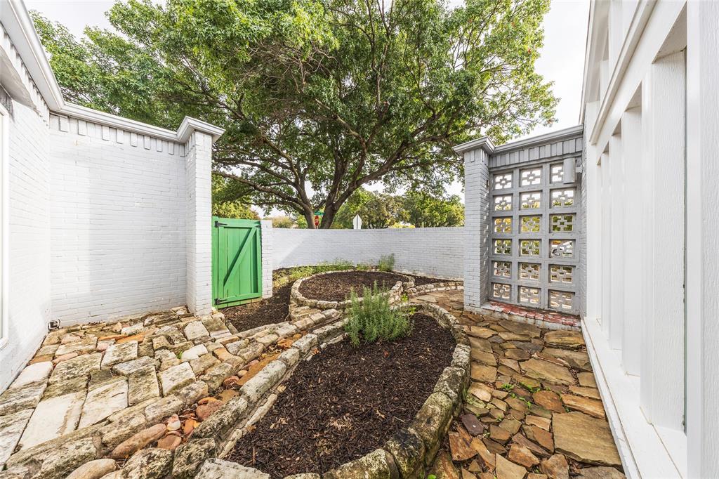 Prestonwood Estates - Residential