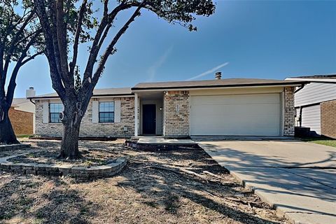 Property photo of 5513 Rearn Drive, The Colony, TX 75056
