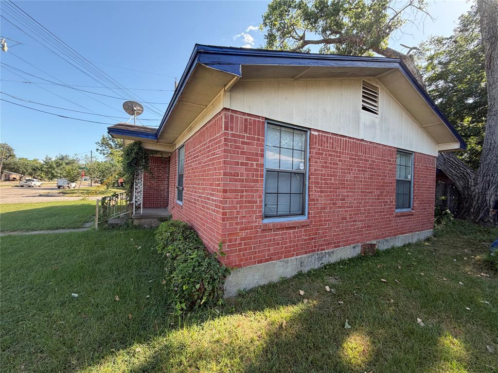 303 N Masters Drive