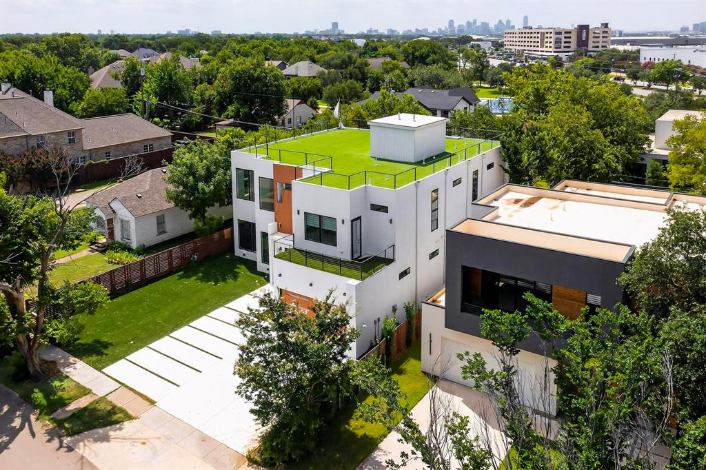 Randalls Plainview - Residential Lease