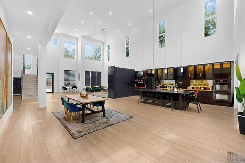 Tiny photo for 3946 N Cresthaven Road, Dallas, TX 75209 (MLS # 21112664)