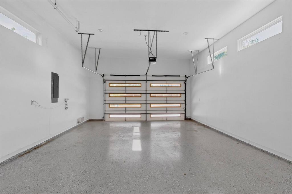 Randalls Plainview - Residential Lease