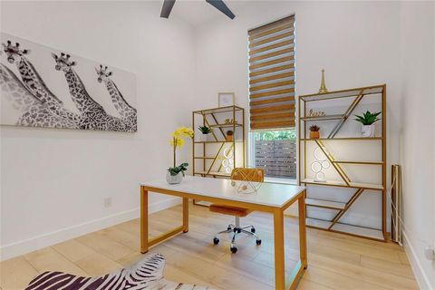 Tiny photo for 3946 N Cresthaven Road, Dallas, TX 75209 (MLS # 21112664)