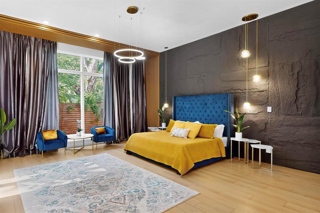 Randalls Plainview - Residential Lease