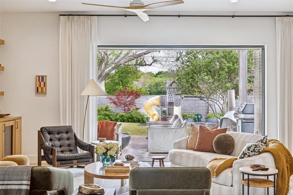 Lakeshore Hills Rev - Residential