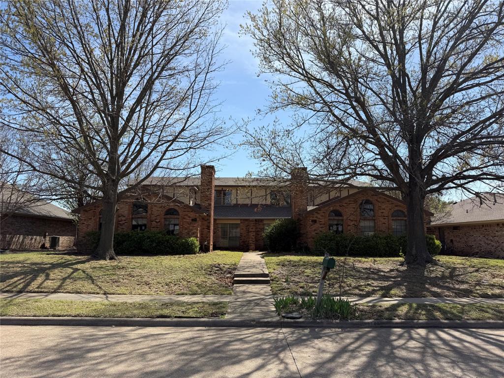 3908 San Mateo Drive 3908-3910