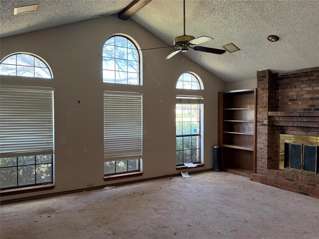 3908 San Mateo Drive 3908-3910