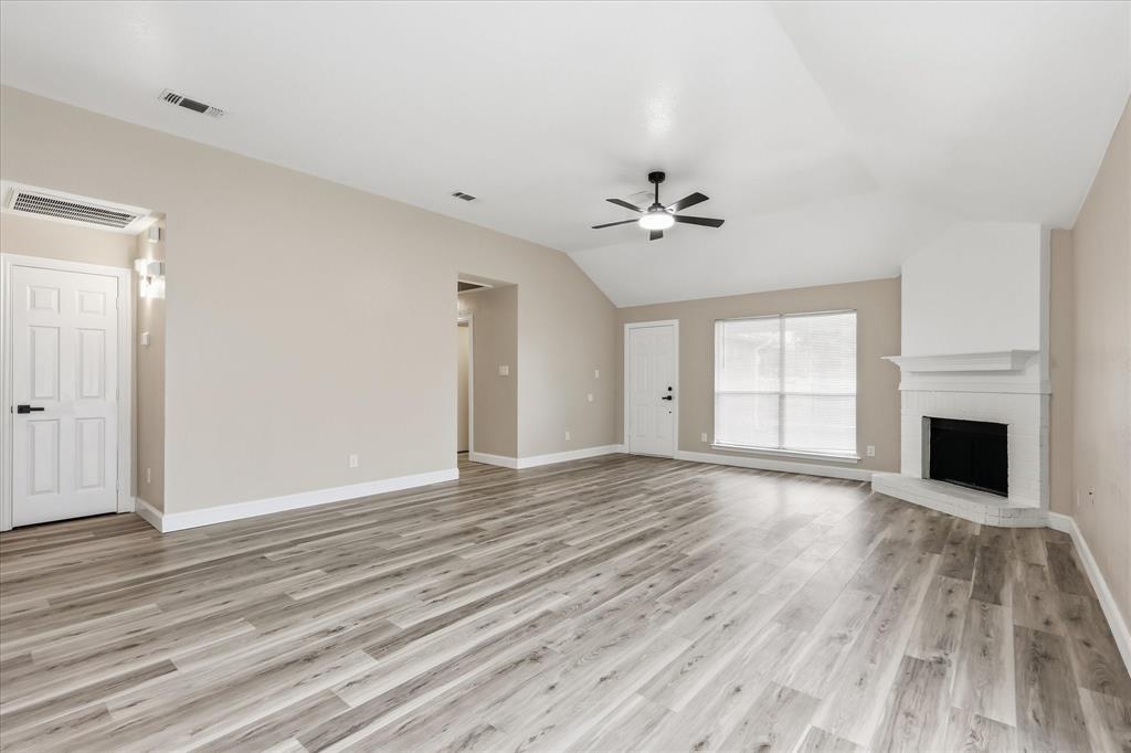 1220 Cedarcrest Drive