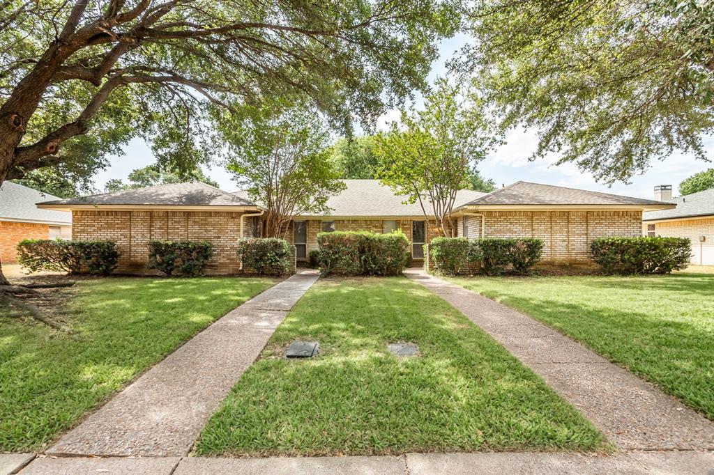 Photo of 136 Shady Brook Drive, DeSoto, TX 75115 (MLS # 21392800)
