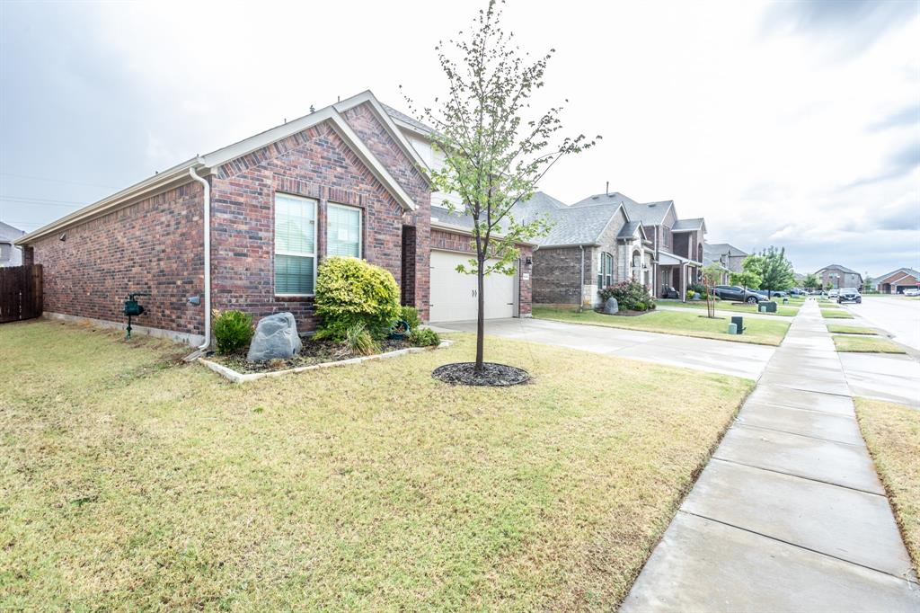 3235 Hunters Glen Drive
