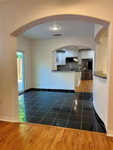 Tiny photo for 4810 Victor Street, Dallas, TX 75246 (MLS # 21100811)