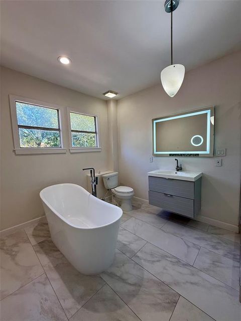 Tiny photo for 4810 Victor Street, Dallas, TX 75246 (MLS # 21100811)