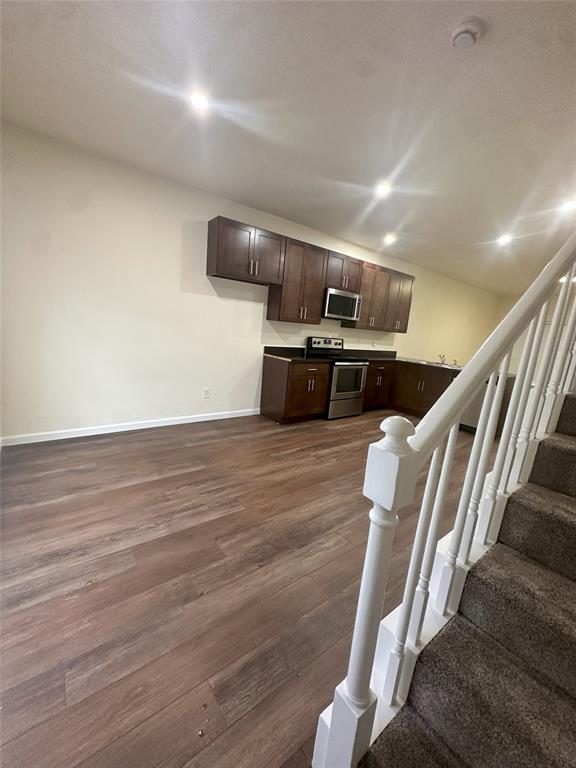 Richland Park Apt-Westchase Condo - Residential