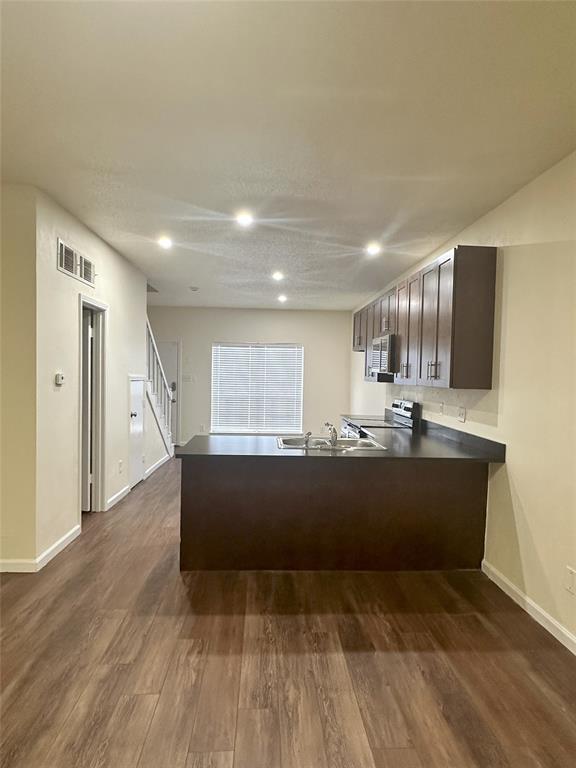 Richland Park Apt-Westchase Condo - Residential