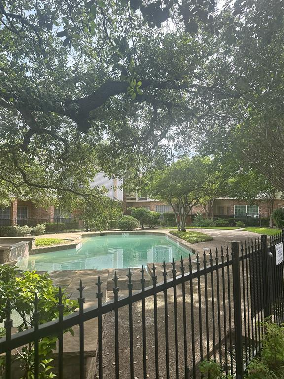 Richland Park Apt-Westchase Condo - Residential