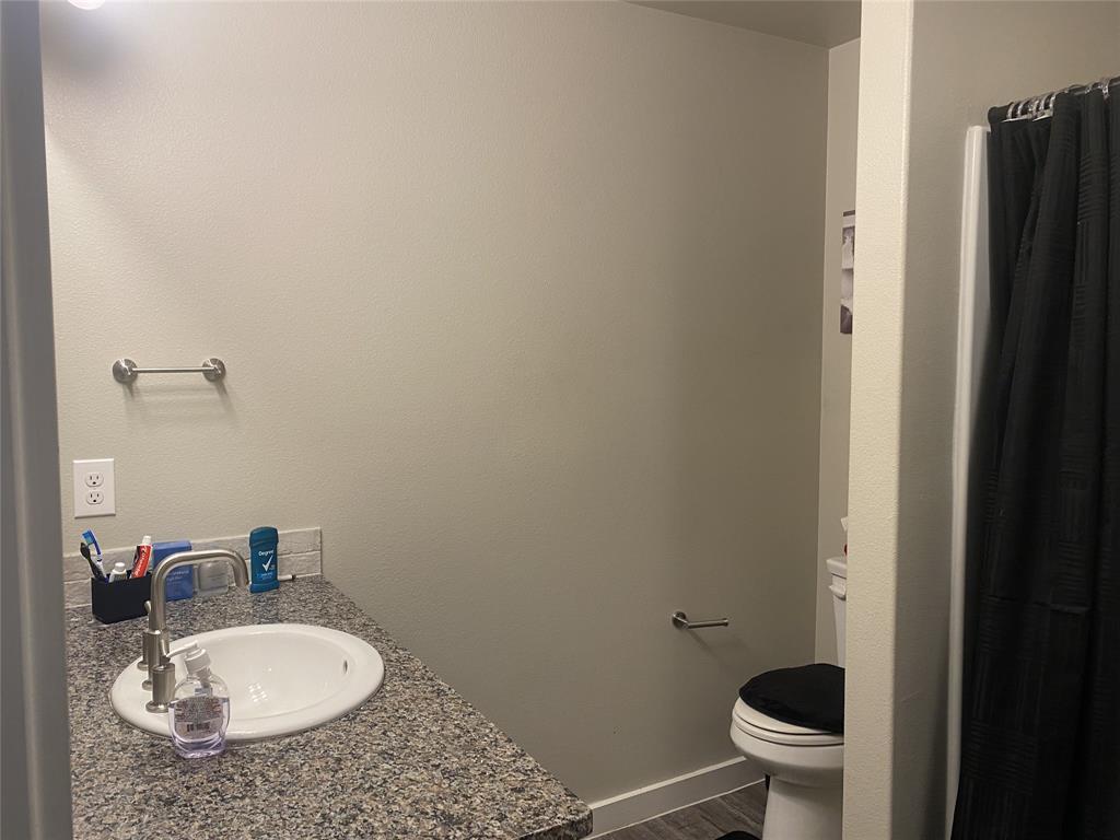 UPLAND CROSSING - Residential