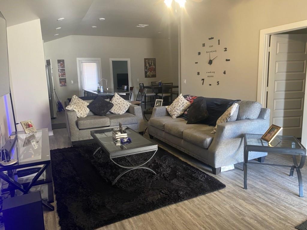 UPLAND CROSSING - Residential