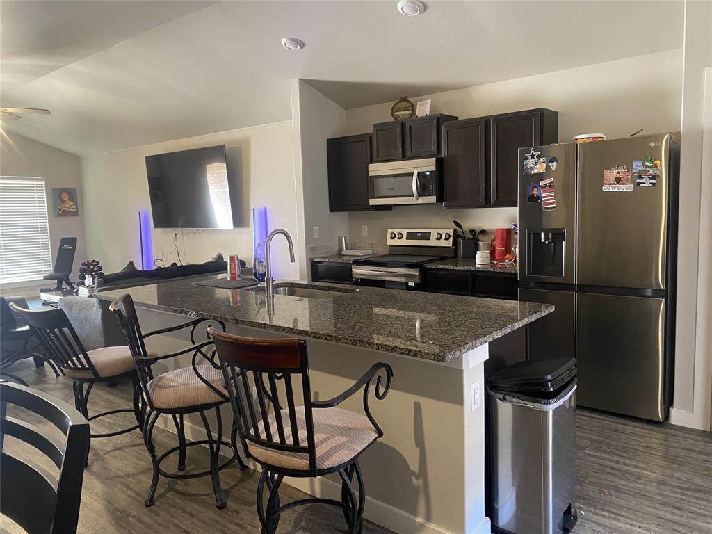 UPLAND CROSSING - Residential
