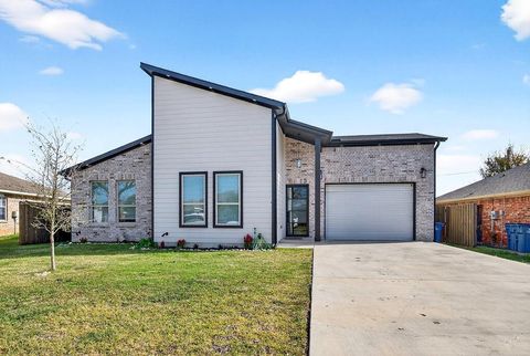 308 Windjammer Road Gun Barrel City TX 75156