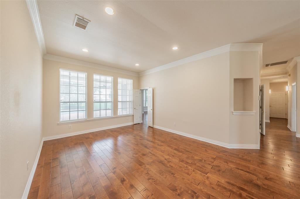 1049 Van Zandt Court