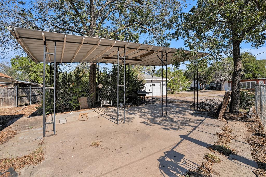 Cedar Crest - Residential