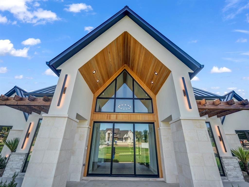520 Royal Santana Run