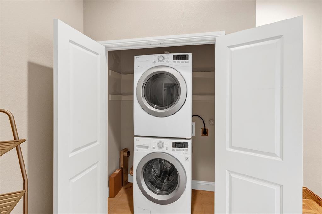 Dallas, Texas 75214, United States, 3 Bedrooms Bedrooms, ,3 BathroomsBathrooms,Residential,Active,170442