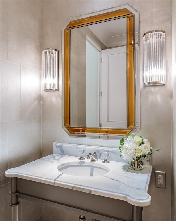 Mansion Residence - Residential