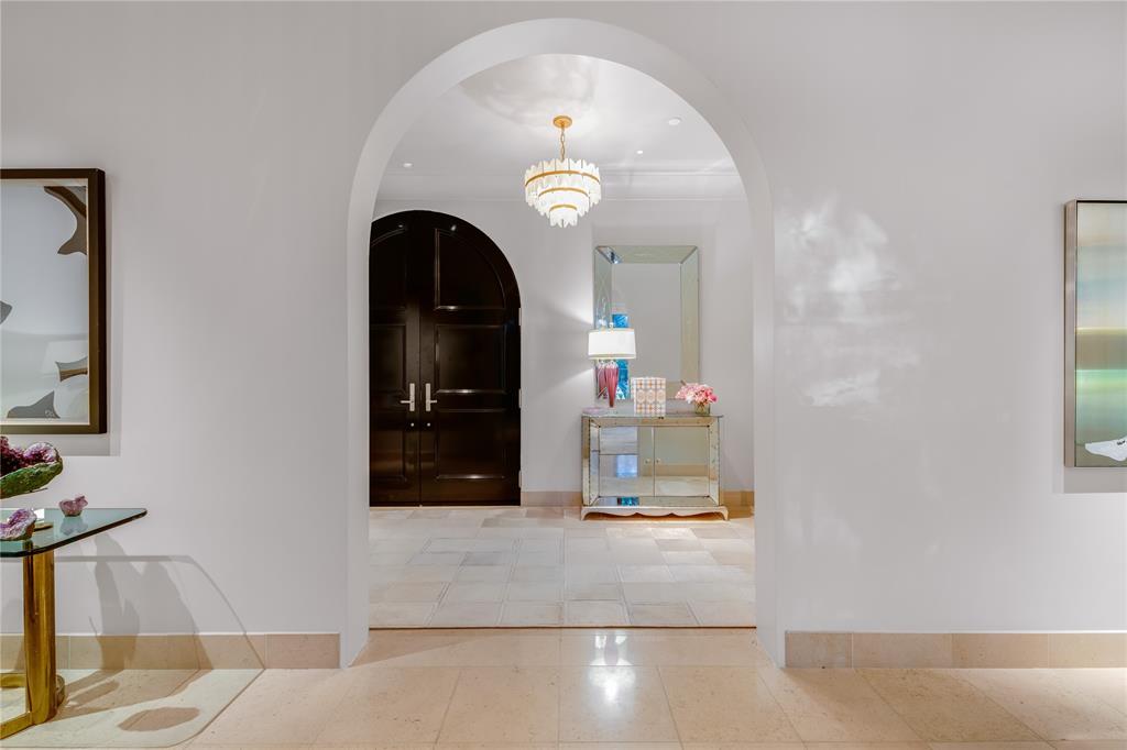 Mansion Residence - Residential