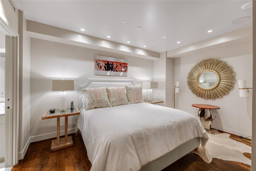 Mansion Residence - Residential