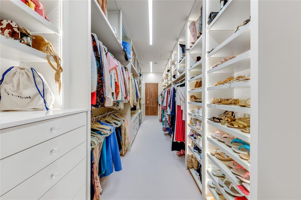 Mansion Residence - Residential