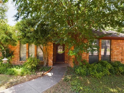 A home in DeSoto