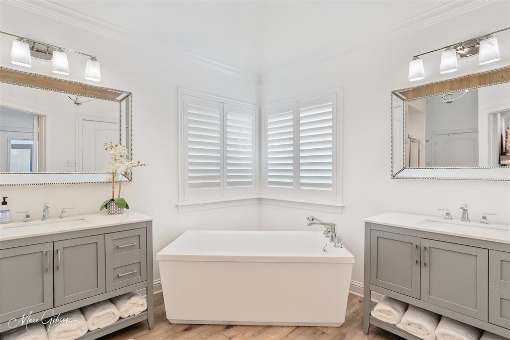 Benton, Louisiana 71006, United States, 4 Bedrooms Bedrooms, ,3 BathroomsBathrooms,Residential,Contingent,114871