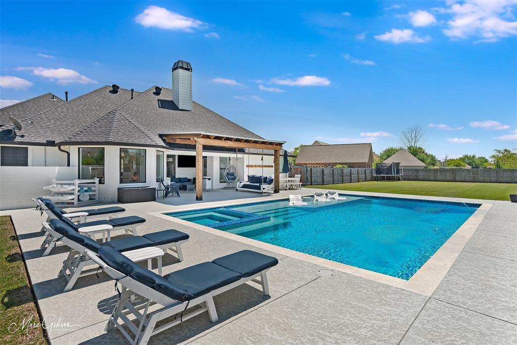 Benton, Louisiana 71006, United States, 4 Bedrooms Bedrooms, ,3 BathroomsBathrooms,Residential,Contingent,114871