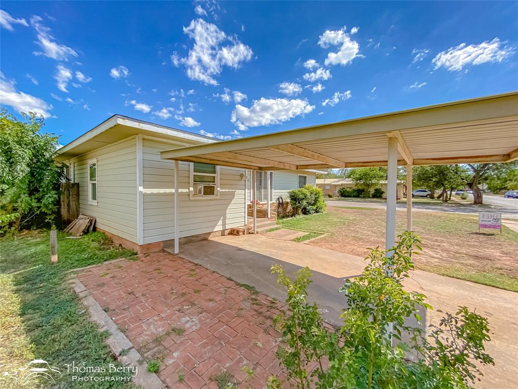 1501 Briarwood Street