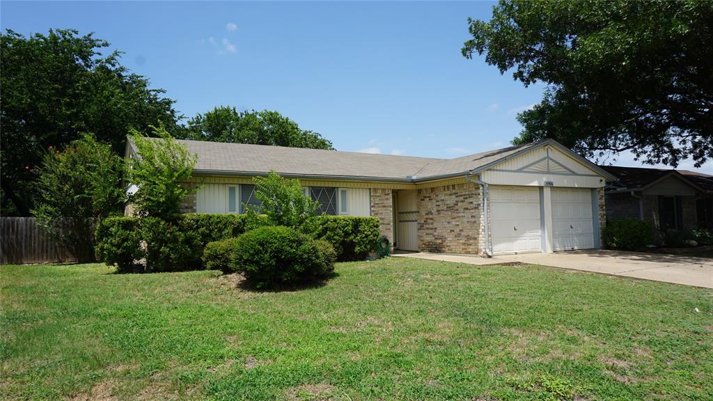 Photo 1 of 14 — 9904 Runnymeade Place, Fort Worth, TX 76108