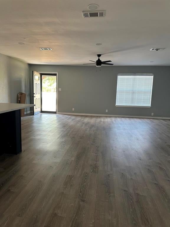 11110 N FM 1570