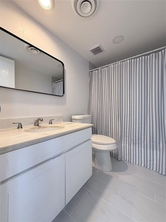 Castillian Condo The - Residential