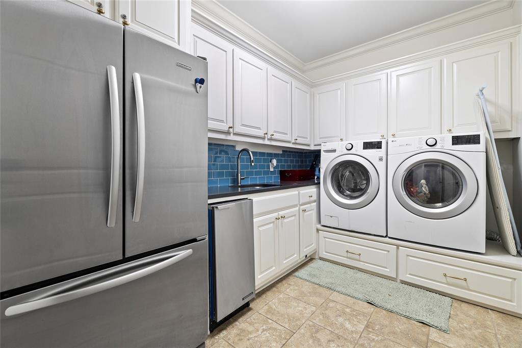 Holly Star - Residential